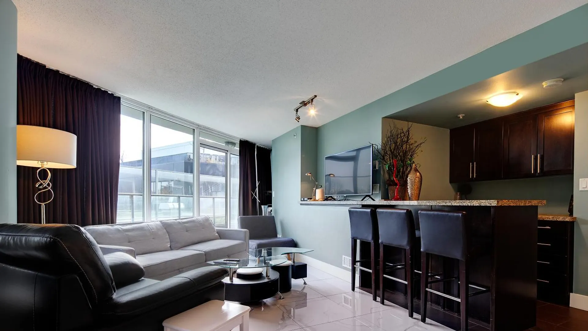 Apartment Central Chic City Stay Vancouver